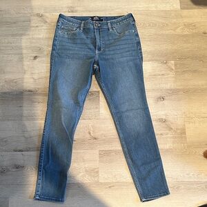 Hollister Women's Skinny Jeans in Classic Blue